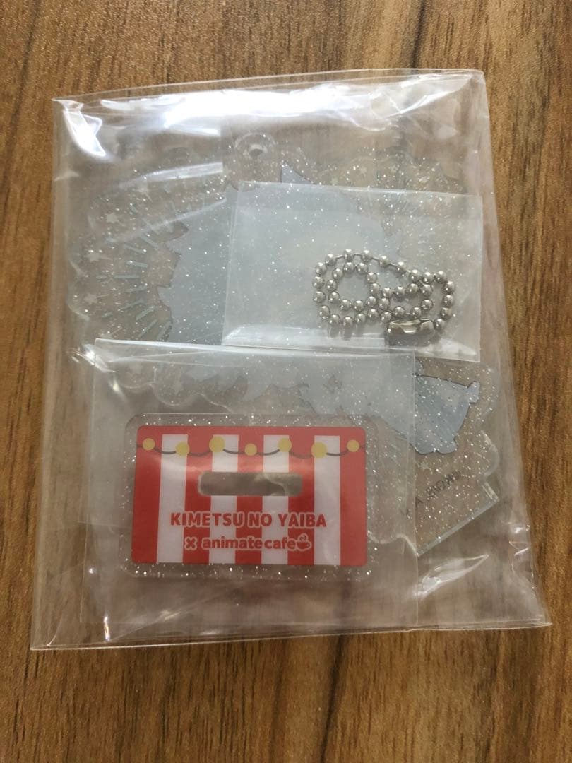 鬼滅の刃　台湾　アニメイトカフェ　アクリルスタンド　炭治郎