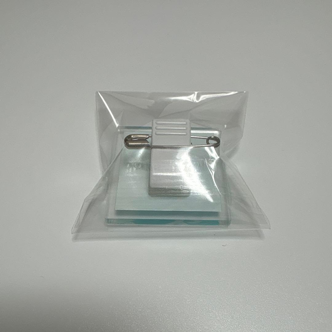 ブルーロック　糸師凛　アクリルバッジ