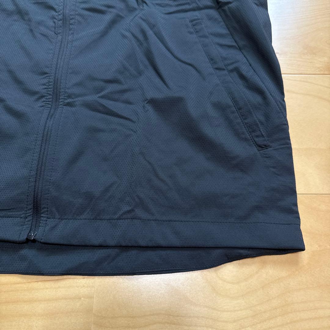 NIKE ナイキ　ランニングジャケット　撥水　フルジップ　黒　ブラック　L 新品