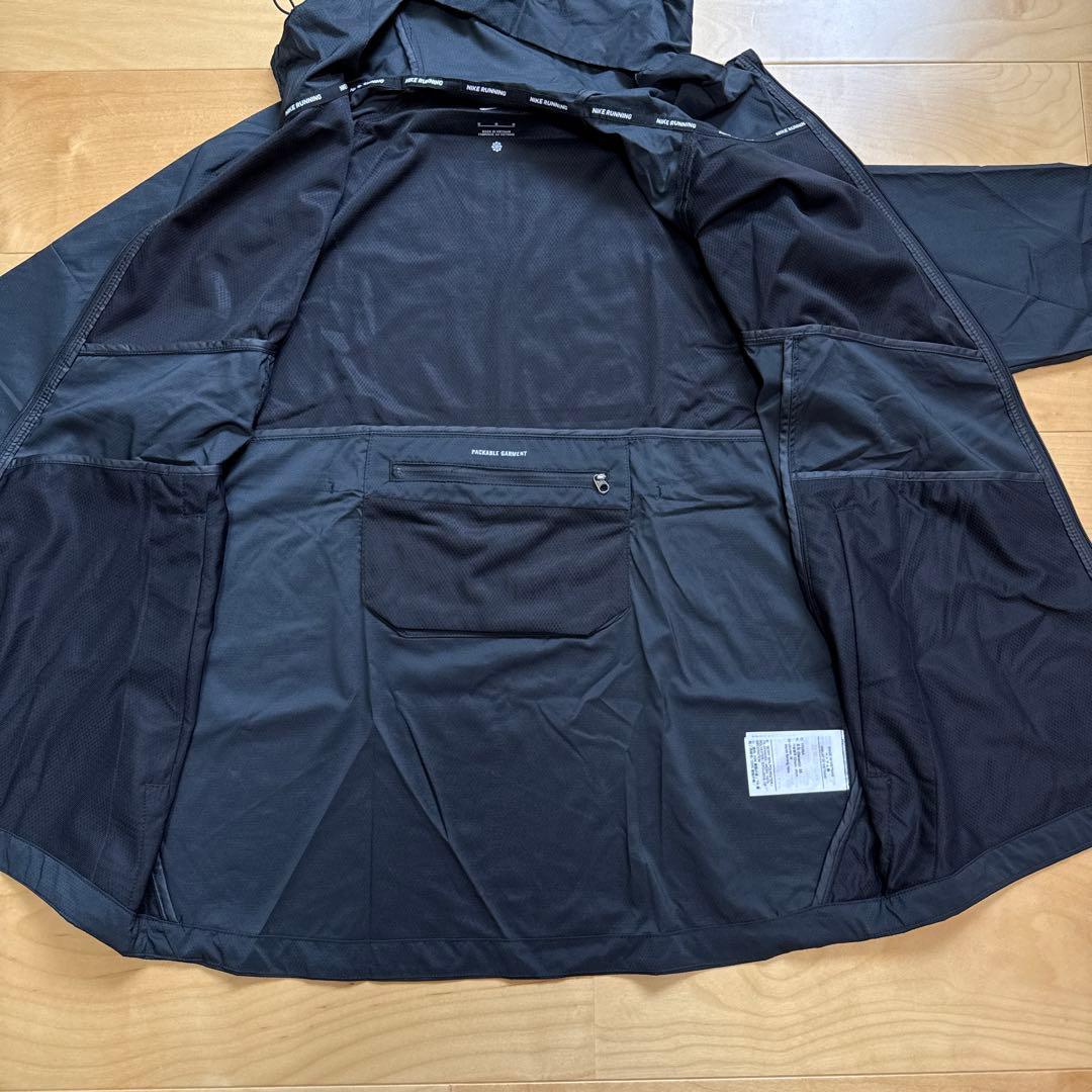 NIKE ナイキ　ランニングジャケット　撥水　フルジップ　黒　ブラック　L 新品