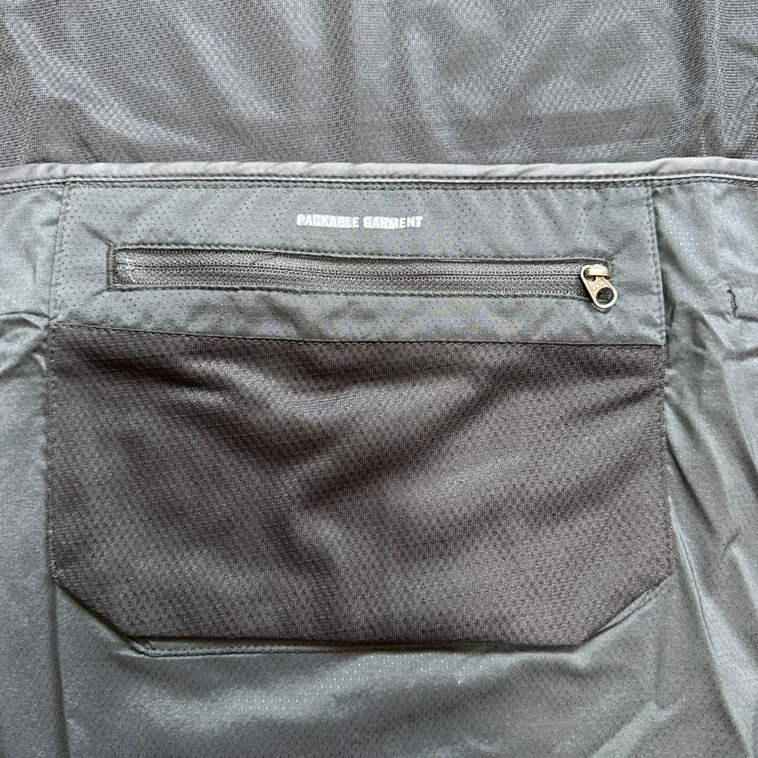 NIKE ナイキ　ランニングジャケット　撥水　フルジップ　黒　ブラック　L 新品