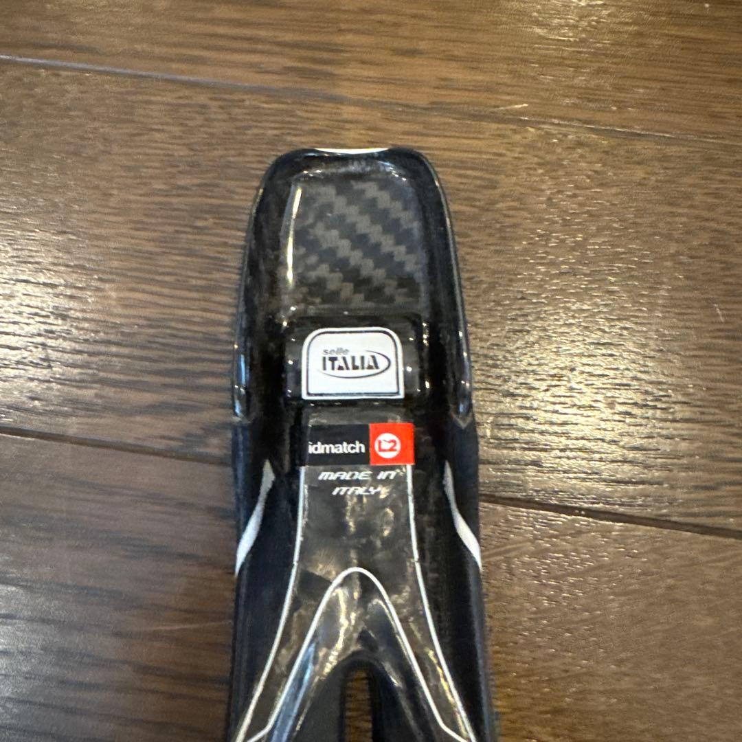 セライタリア selle ITALIA FLITE TEKNO サドル カーボン