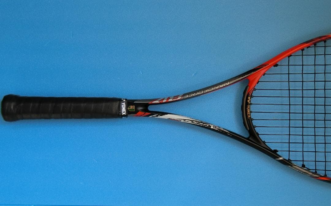【美品】名器　YONEX NANOFORCE 8V 　赤/黒　　ガムブースト