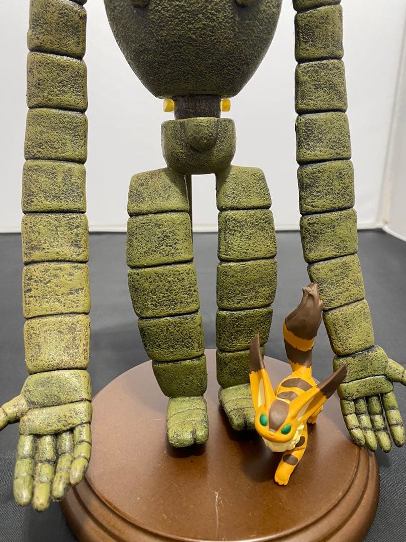 [希少品]天空の城ラピュタロボット兵　「庭園 バージョン」フィギュア+♪テト付き