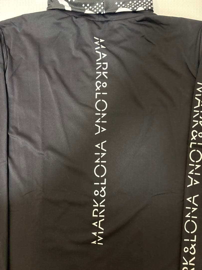 マークアンドロナ　モックネック　XL 50 新品　Mark&lona 長袖