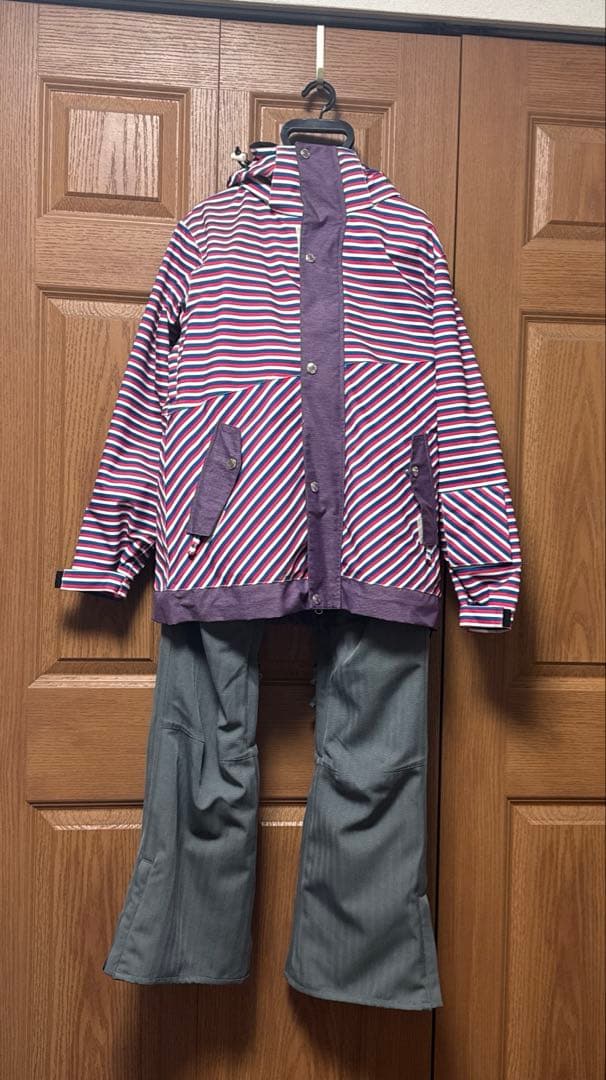 スノボウェア上下‼️ 人気のJEWEL OUTER WEAR