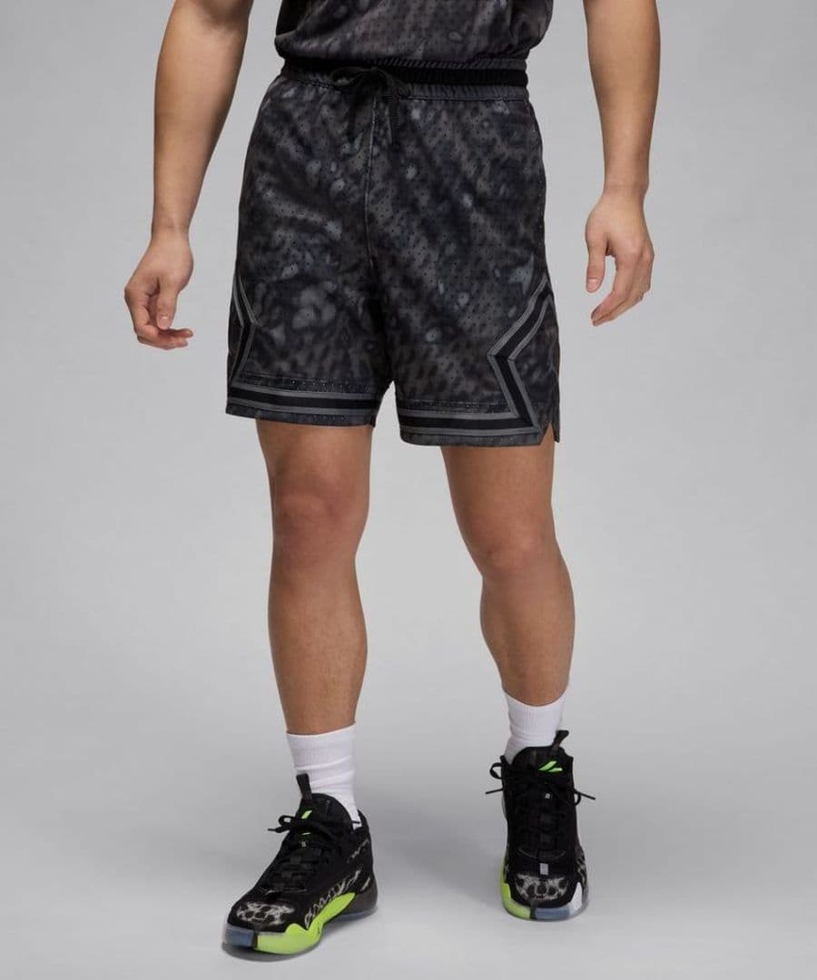 ジョーダン ナイキ バスケ 上下 ノースリーブシャツ ショートパンツ 新品 XL