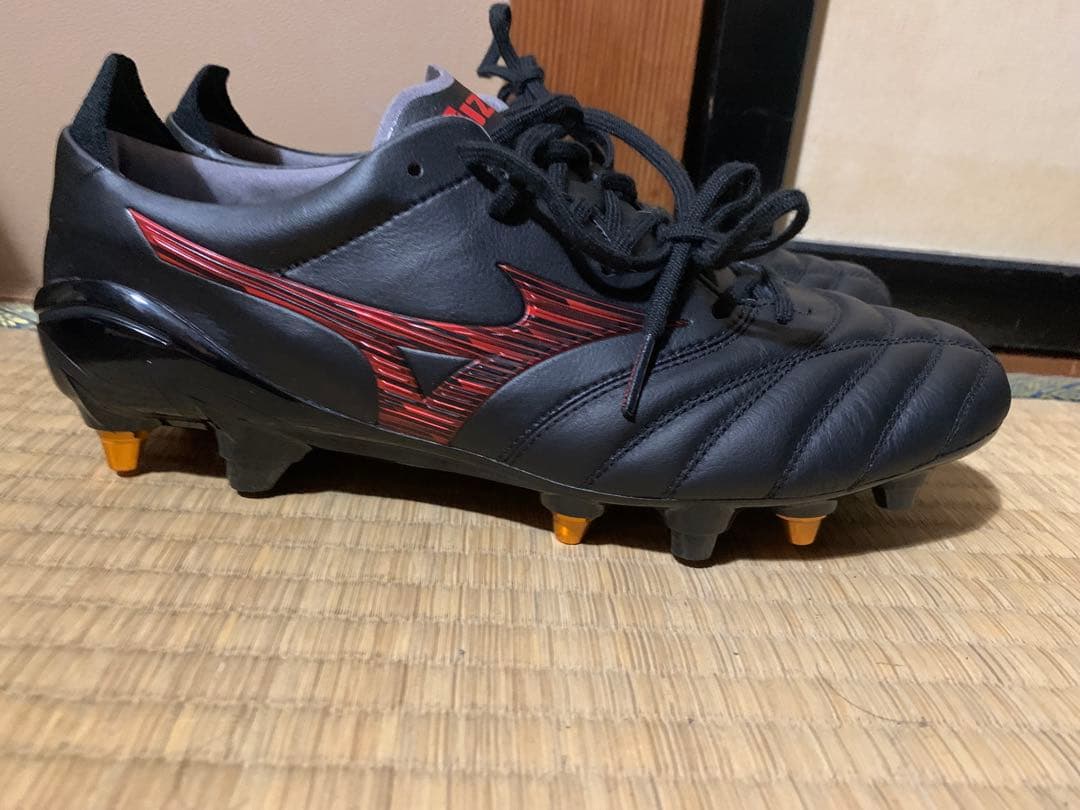 Mizuno MORELIA NEO 4 ブラックカラー (ポイント取り換え式)