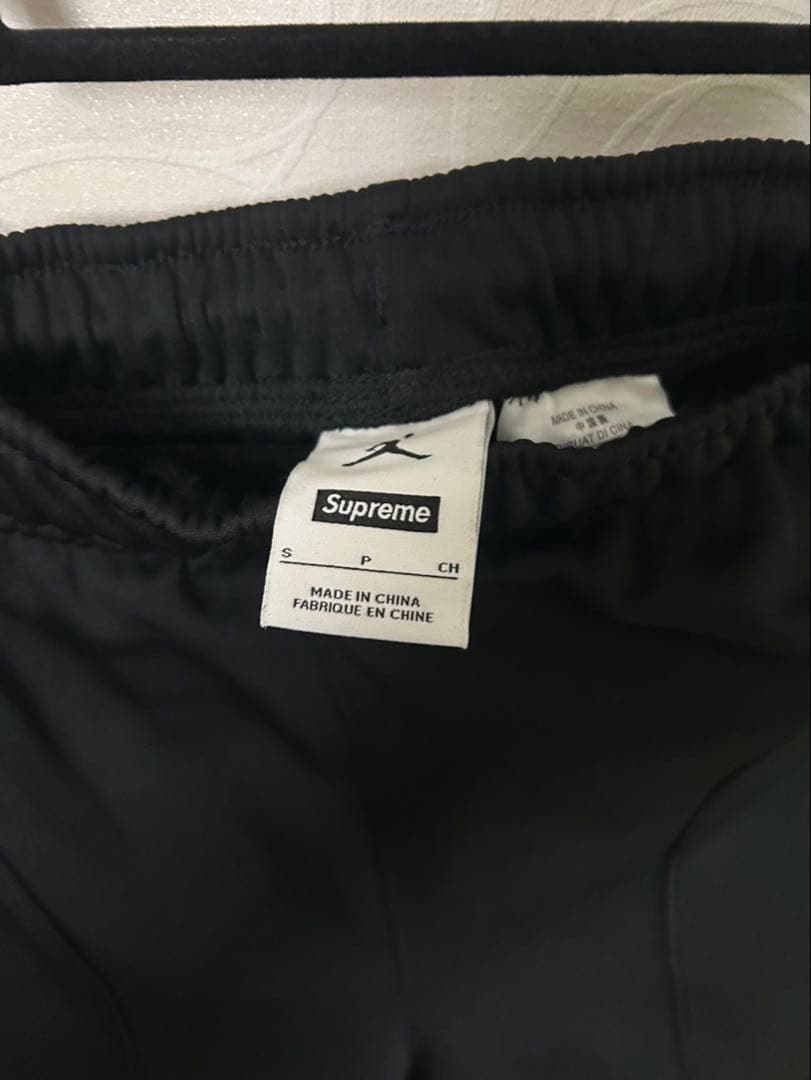supreme ジョーダン セットアップ