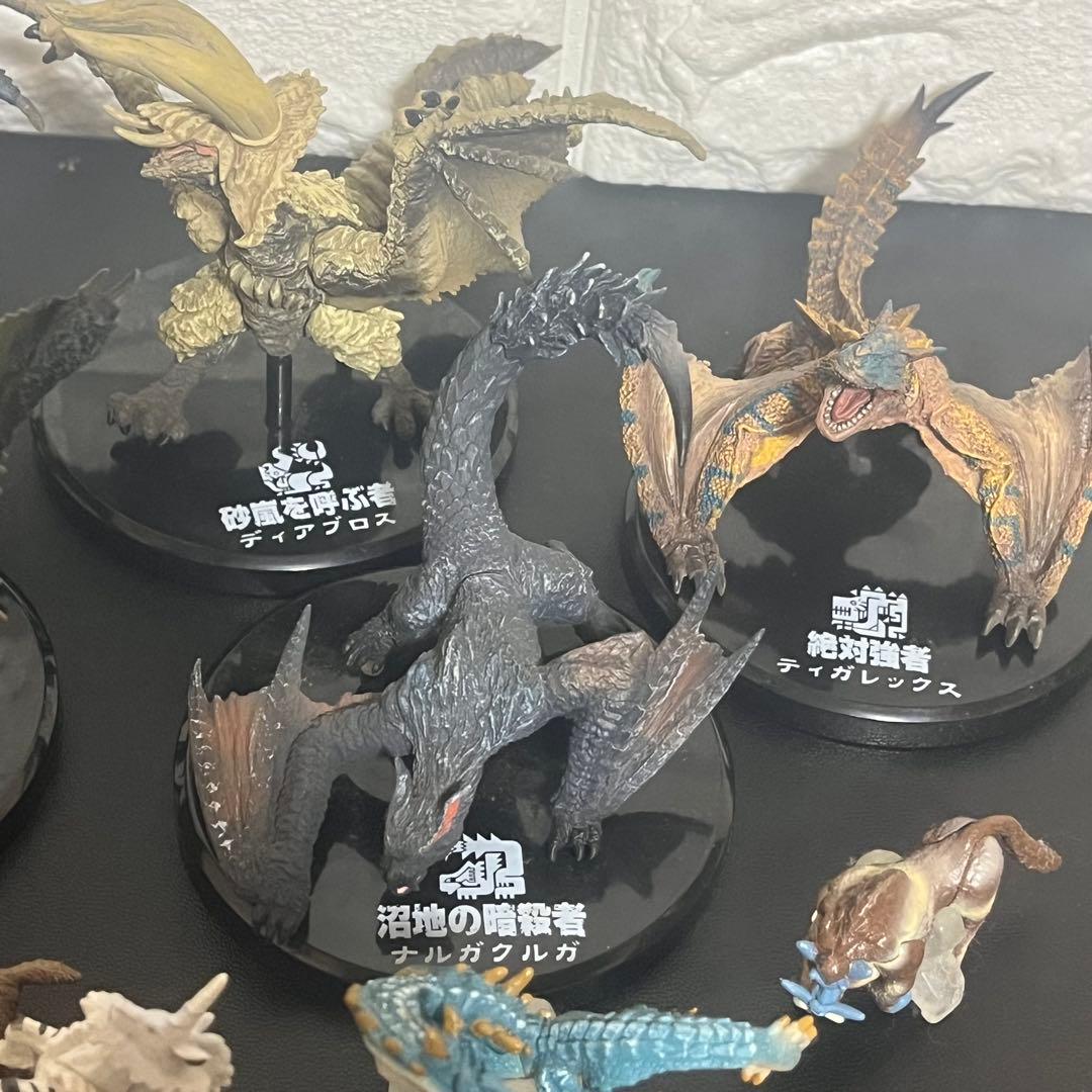 モンスターハンター 図鑑 フィギュアセット