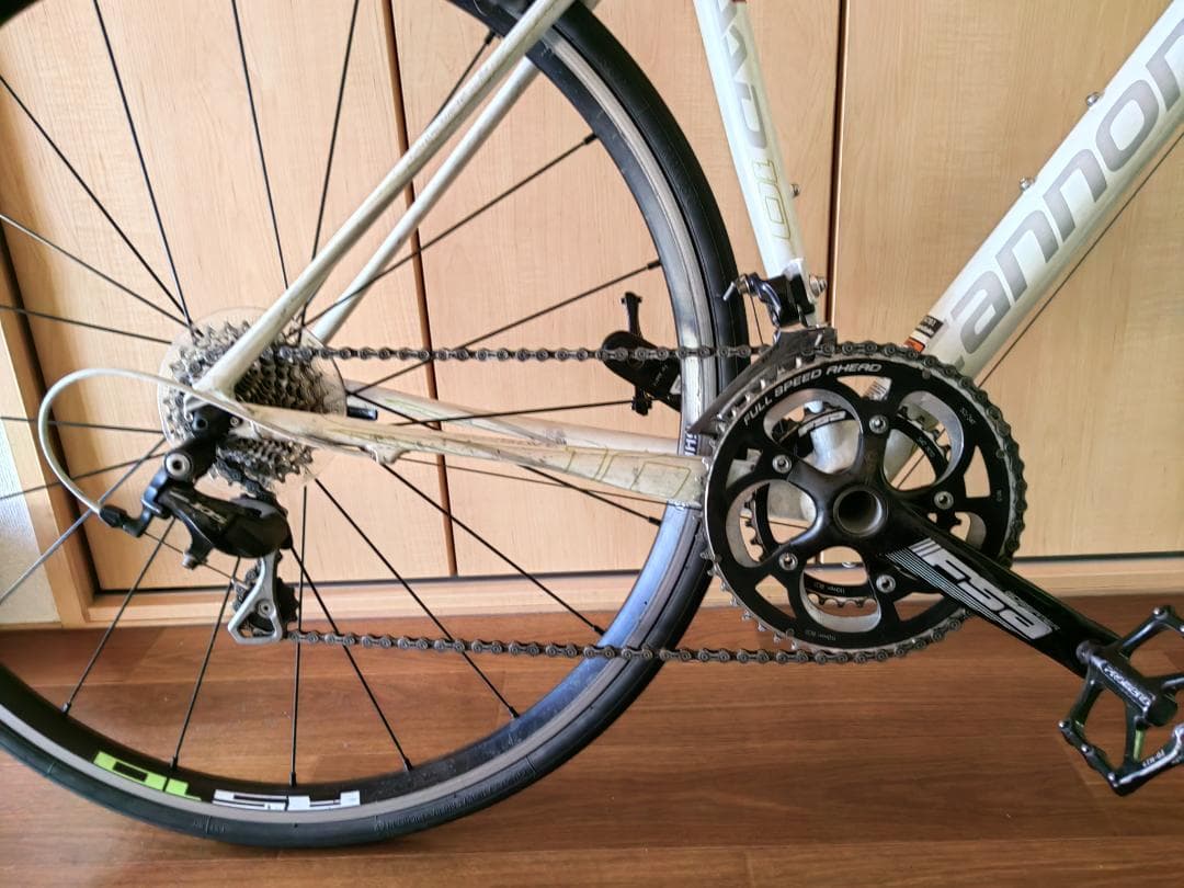 自転車本体 CANNONDALE CAAD 10