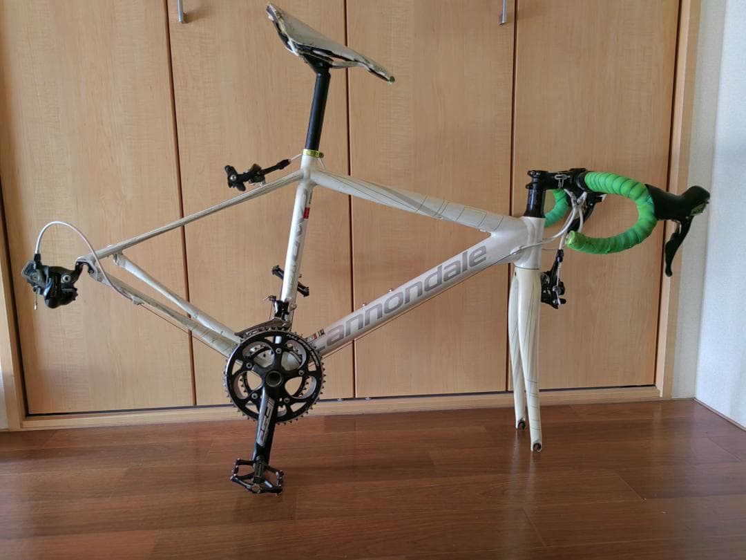 自転車本体 CANNONDALE CAAD 10