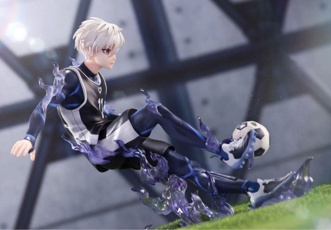 ブルーロック　凪誠士郎　1/7スケール　フィギュア