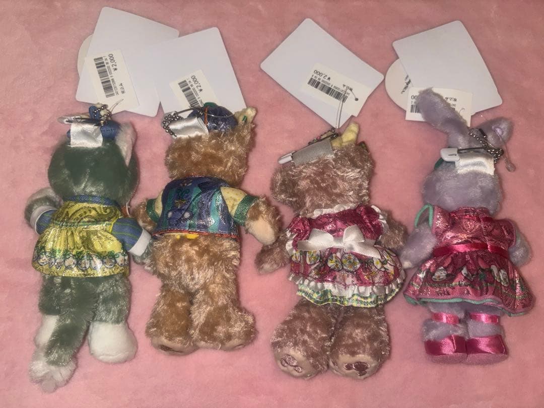 Duffy and Friends ディズニーイースター　ぬいぐるみバッジ
