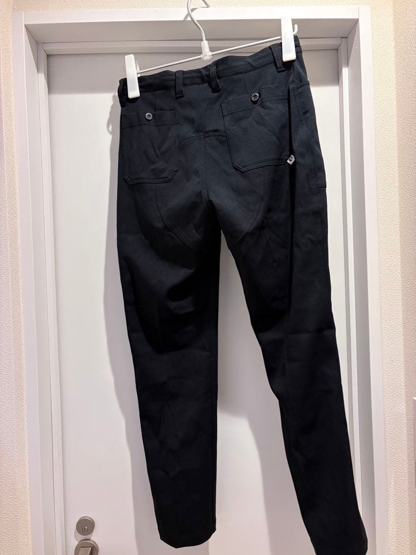 パールイズミ ストレッチテーパードパンツ　M