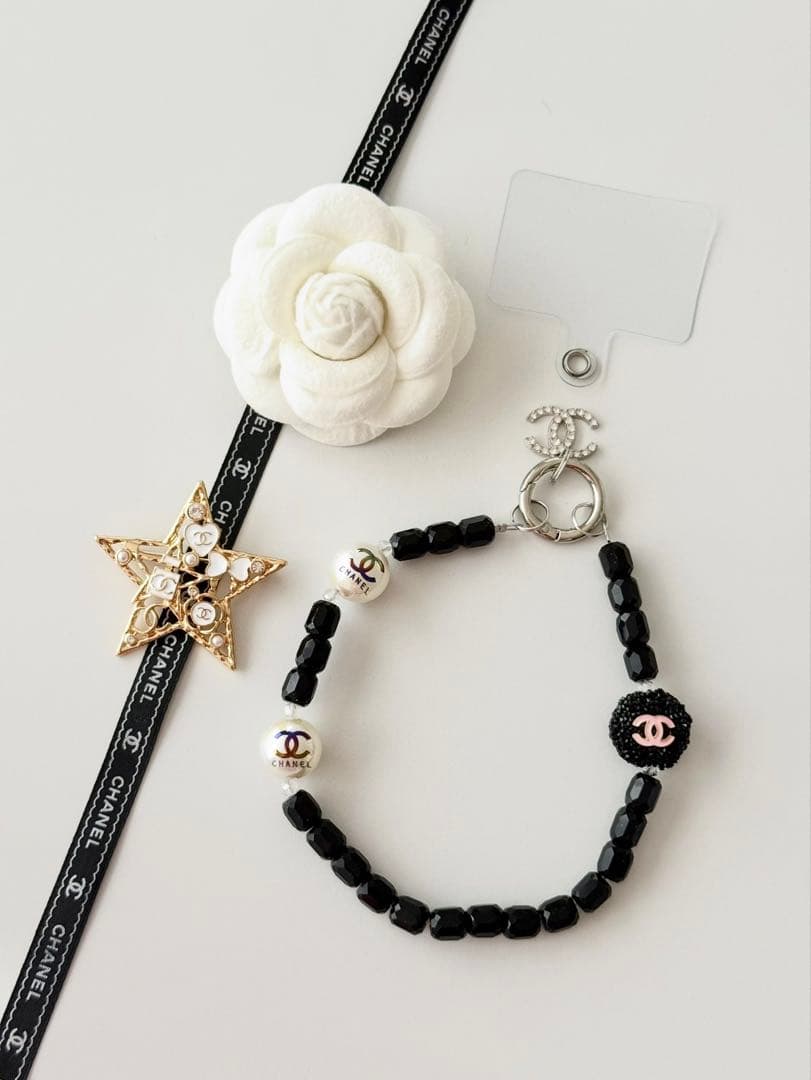 CHANEL 星型ブローチ　スマホストラップ　2点セット　ノベルティ