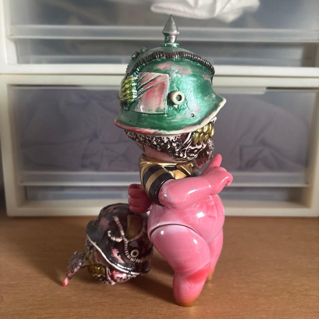 BlackBook Toy Meaty Hateball ソフビ