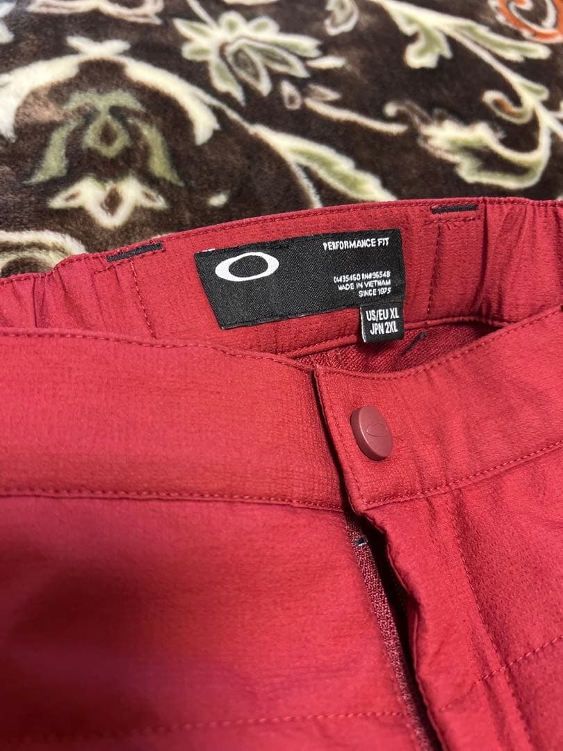 【レア】Oakley バーガンディ ダウンパンツ XL XXL