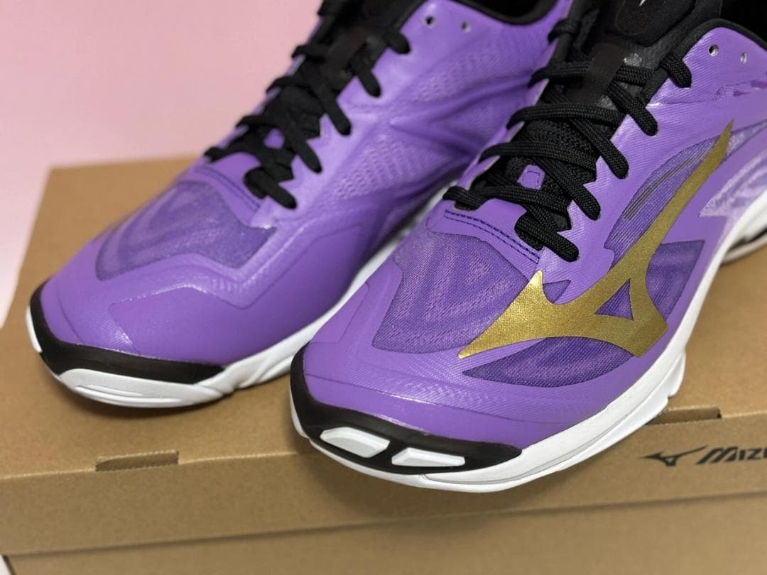 Mizuno バレーボールシューズ WAVE LIGHTNING 25cm
