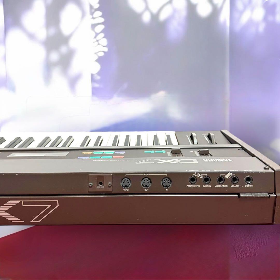 動作品 ケース カートリッジ付美品 ヤマハ DX7 61鍵デジタルシンセサイザー
