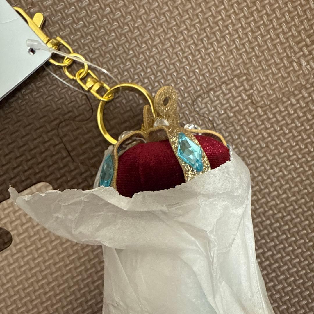 ディズニーストア　ドナルド　バースデー　王冠　ぬいぐるみキーチェーン