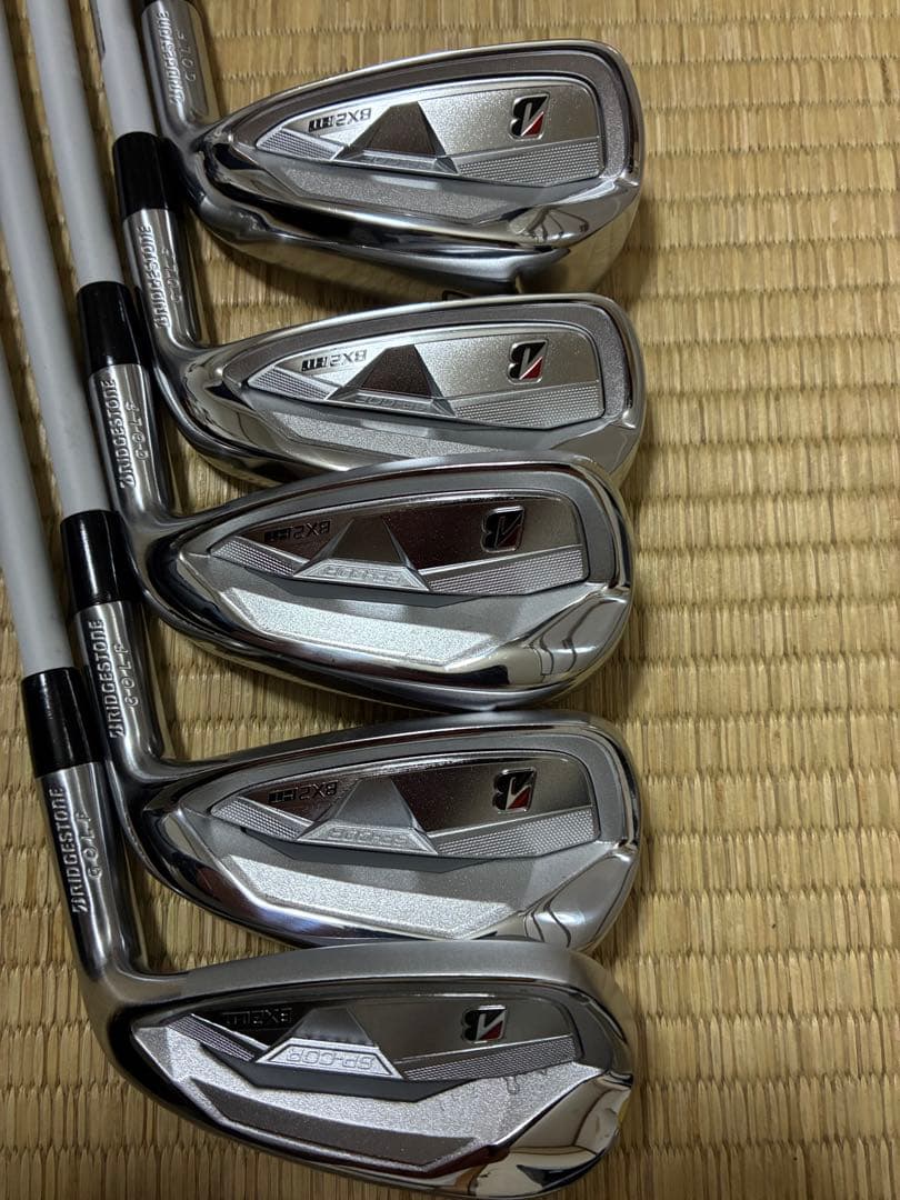 ほぼ新品ブリヂストンBRIDGESTONE BX2HT アイアンBS50iII