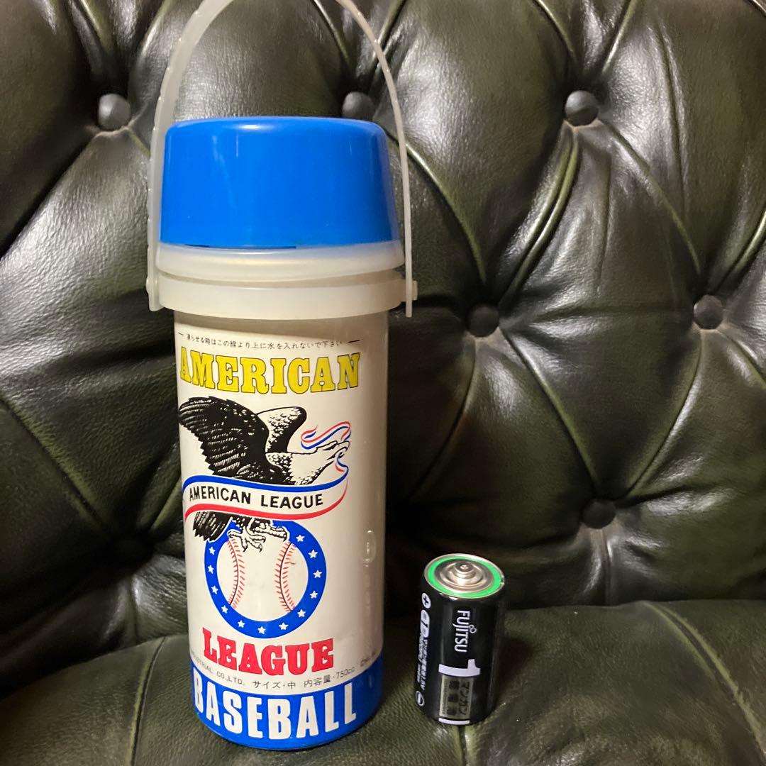 ヤンキース　子供用水筒　New York Yankees ニューヨークヤンキース