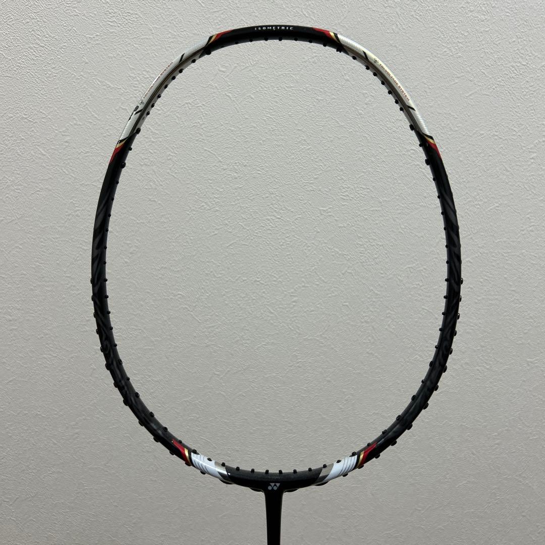 VOLTRIC 70 ボルトリック70 バドミントンラケット2本セット　値下げ中