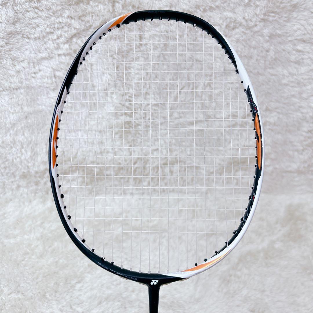 YONEX デュオラ Zストライク 3UG5 バドミントンラケット　2本セット