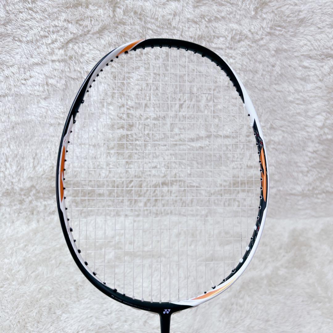 YONEX デュオラ Zストライク 3UG5 バドミントンラケット　2本セット