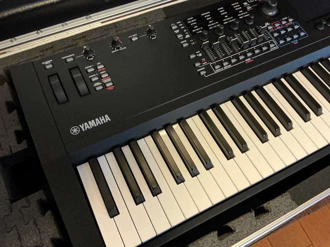 YAMAHA MODX M8 【最新型】手渡しのみ・埼玉県