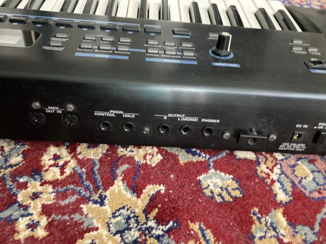 Roland JUNO D ローランド シンセサイザー 61鍵