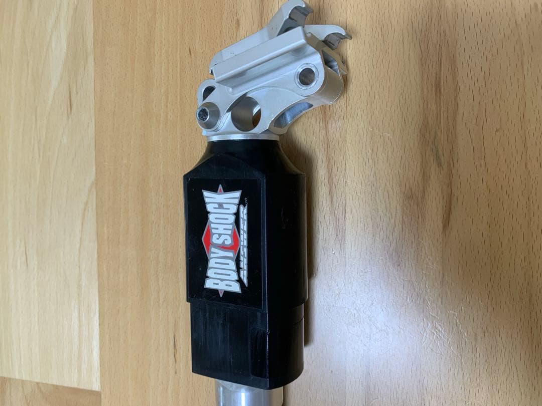 ANSWER BODY SHOCK サスペンションシートポスト
