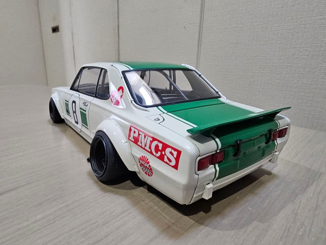 AUTOart NISSAN SKYLINE GT−R RACING NO.8