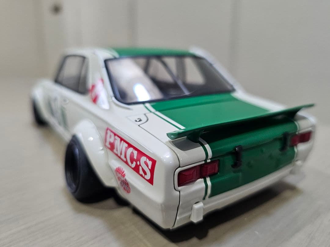 AUTOart NISSAN SKYLINE GT−R RACING NO.8