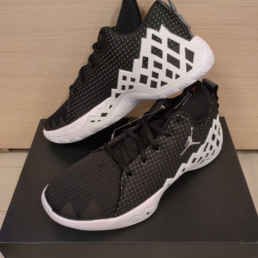 新品未使用　27.0CM　 NIKE JORDAN DIAMOND LOW PF