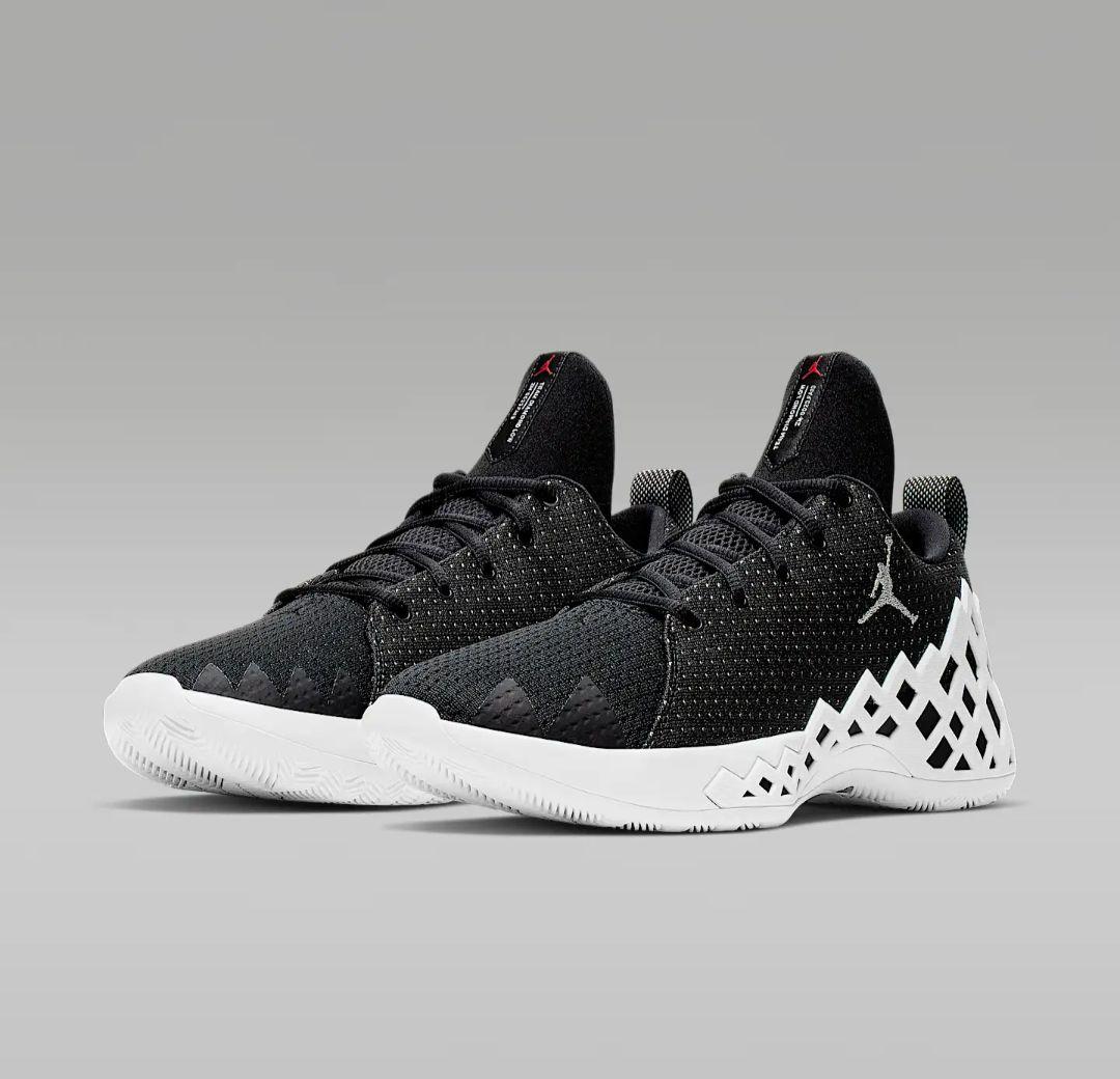 新品未使用　27.0CM　 NIKE JORDAN DIAMOND LOW PF