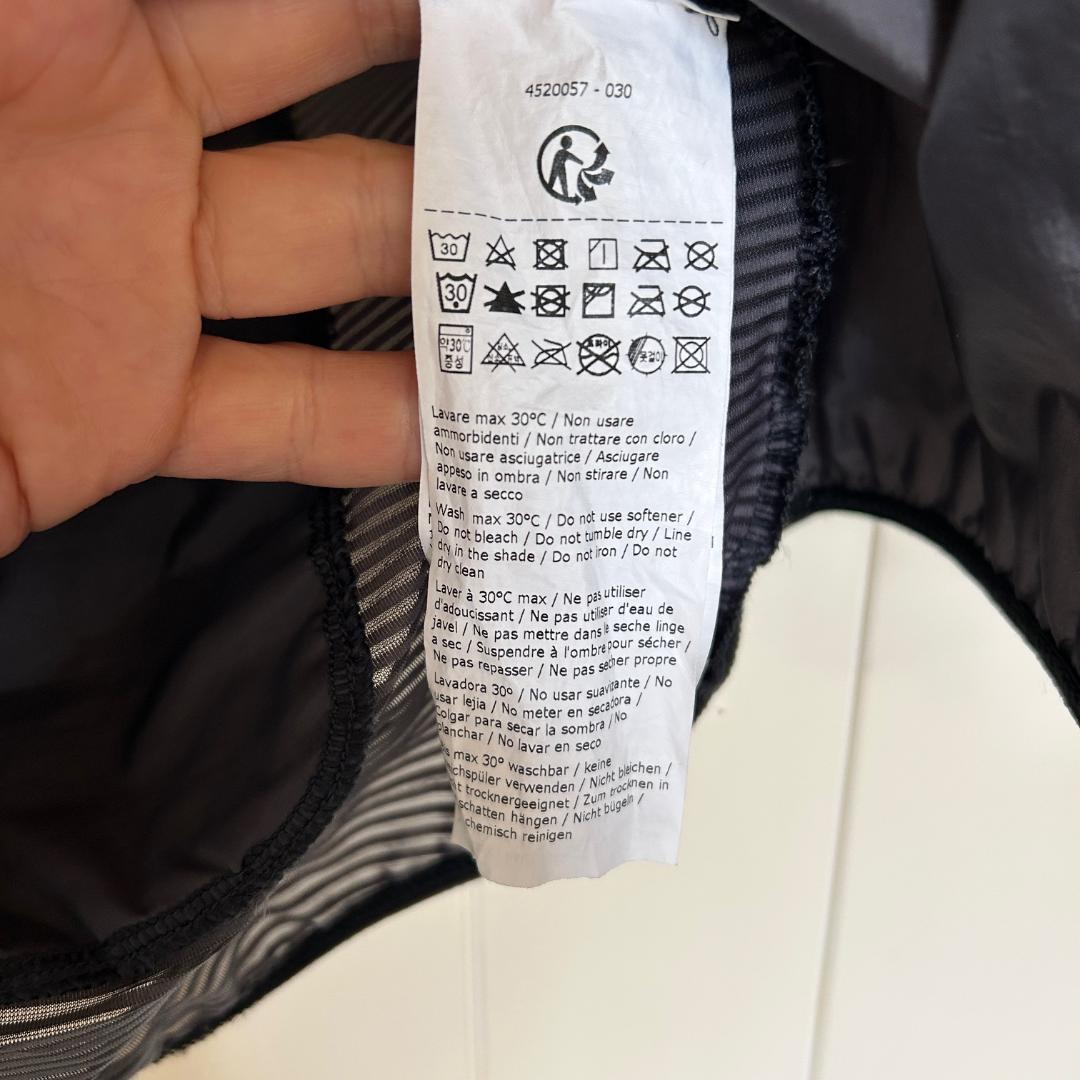 Castelli ウィンドジレ　ARIA VEST XS ダークグレー