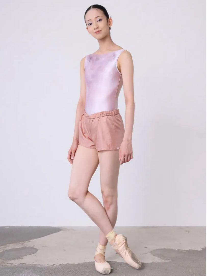 UNOA ショートパンツ Mサイズ ダスティピンク バレエ