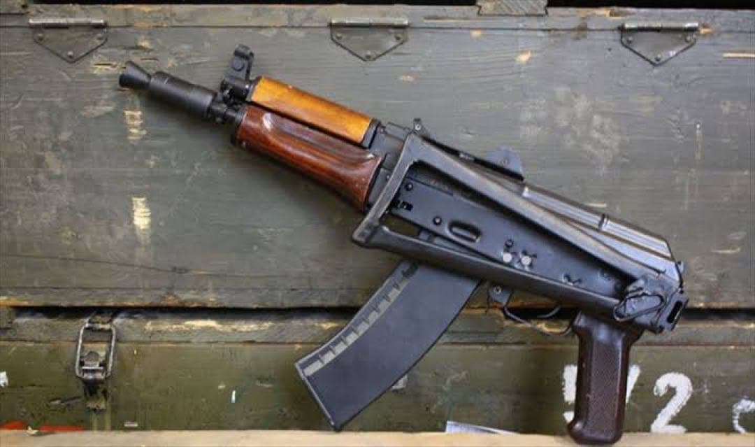 AKS74Uクリンコフ用トライアングルストック　純正部品　美品　送料無料