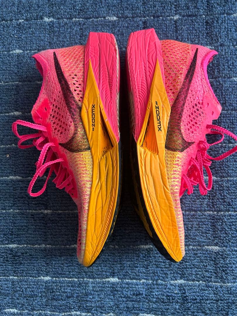 Nike ZoomX ヴェイパーフライネクスト％３　２７cm