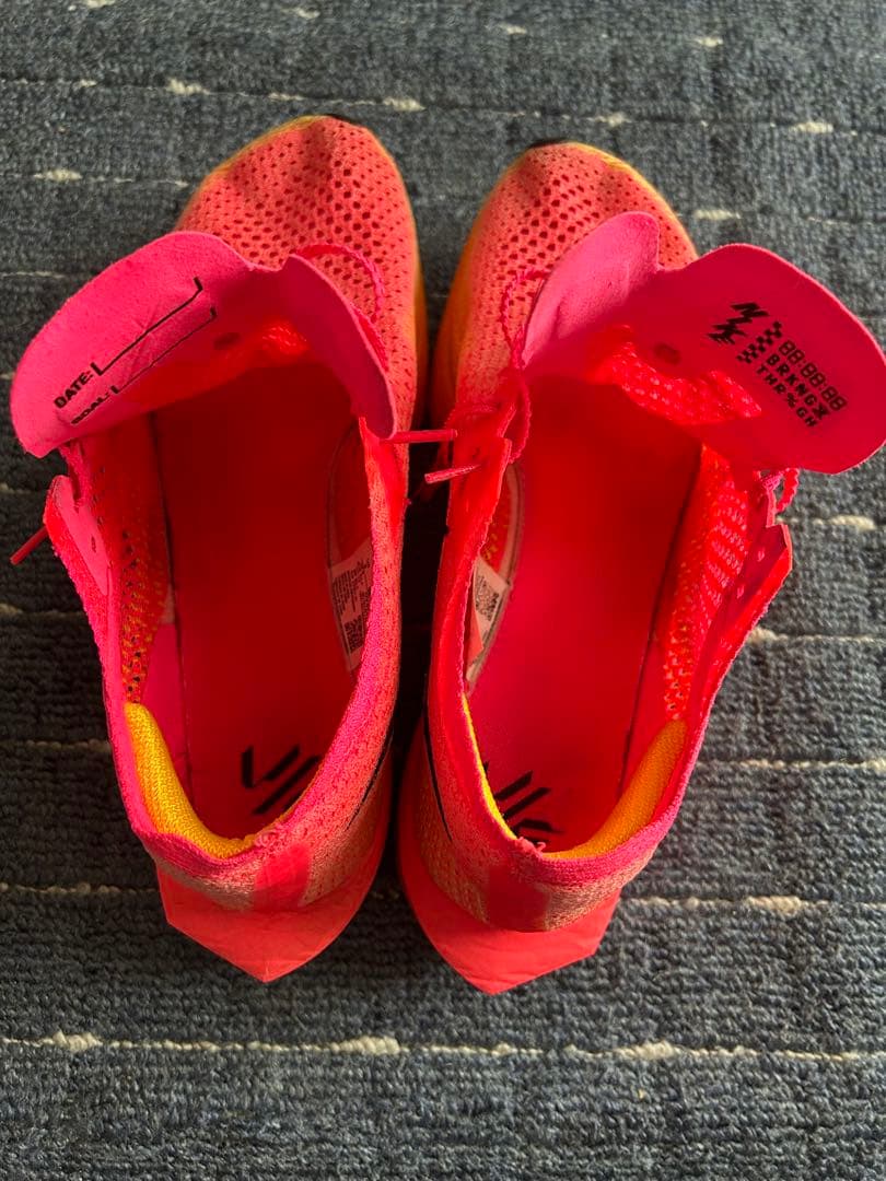 Nike ZoomX ヴェイパーフライネクスト％３　２７cm
