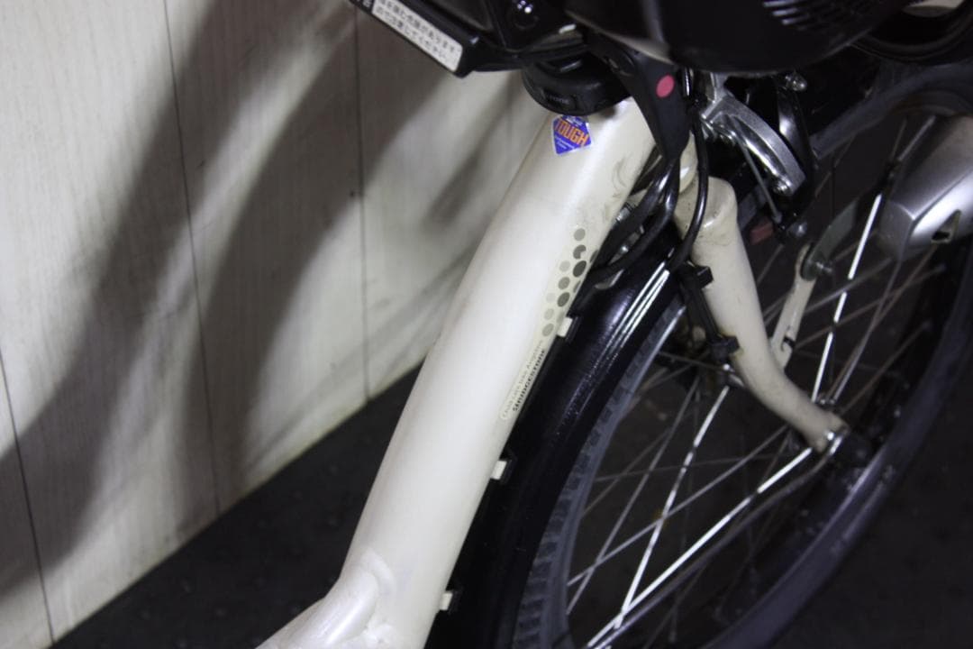 ブリヂストンアンジェリーノプティットe A20L36 20型8.7AHクリーム色