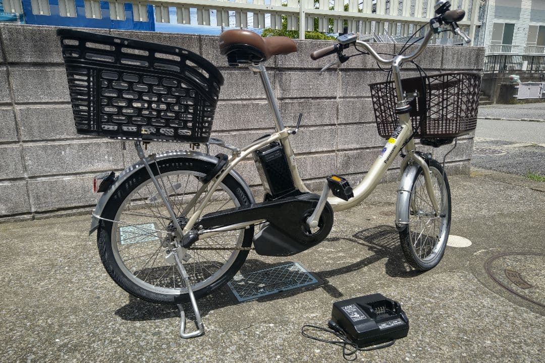 パナソニック電動アシスト自転車 クリーム色 バスケット付き
