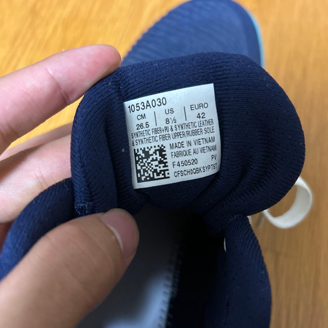 asics バレーボールシューズ ネイビー/イエロー　26.5cm