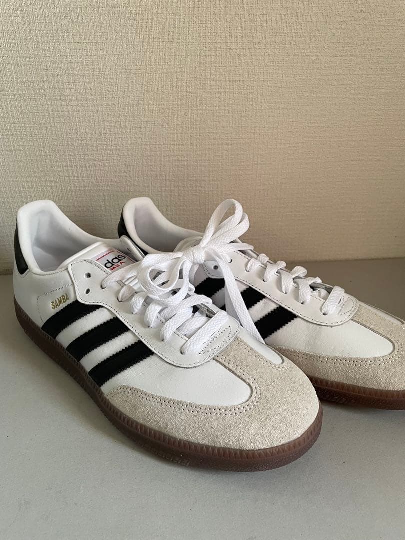 adidas SAMBA classic フットサル 屋内コート