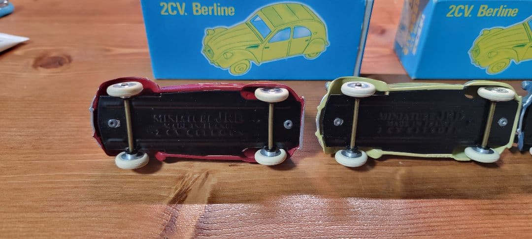 J.R.D. 2CV Berline ミニカー 3台セット フランス製