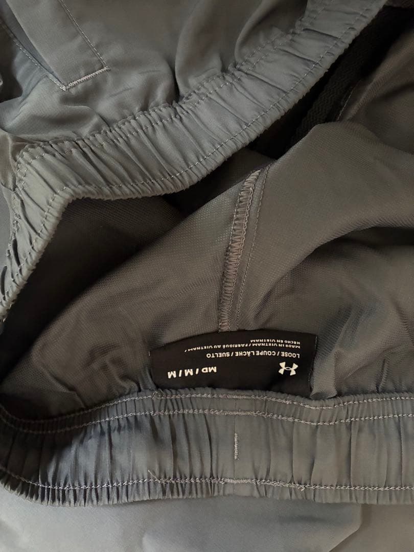 Under Armour ジャージ上下セット グレー　レディースMサイズ