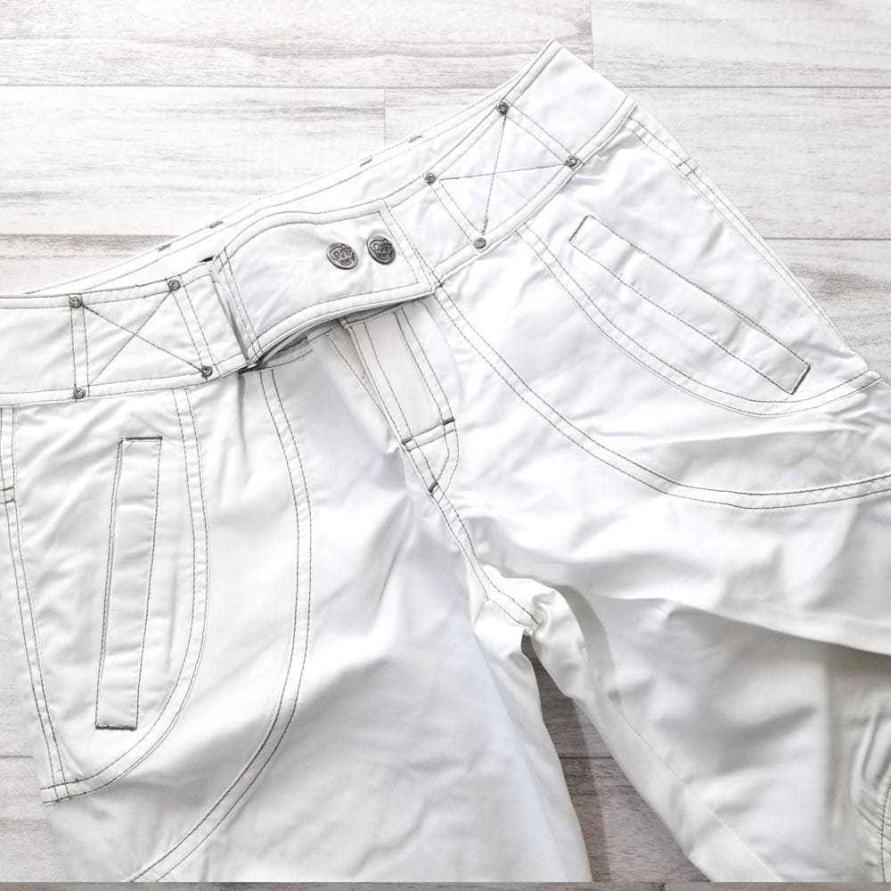 水陸両用パンツ　レディースサーフパンツ　XS　白　未使用　新品　タグ付き
