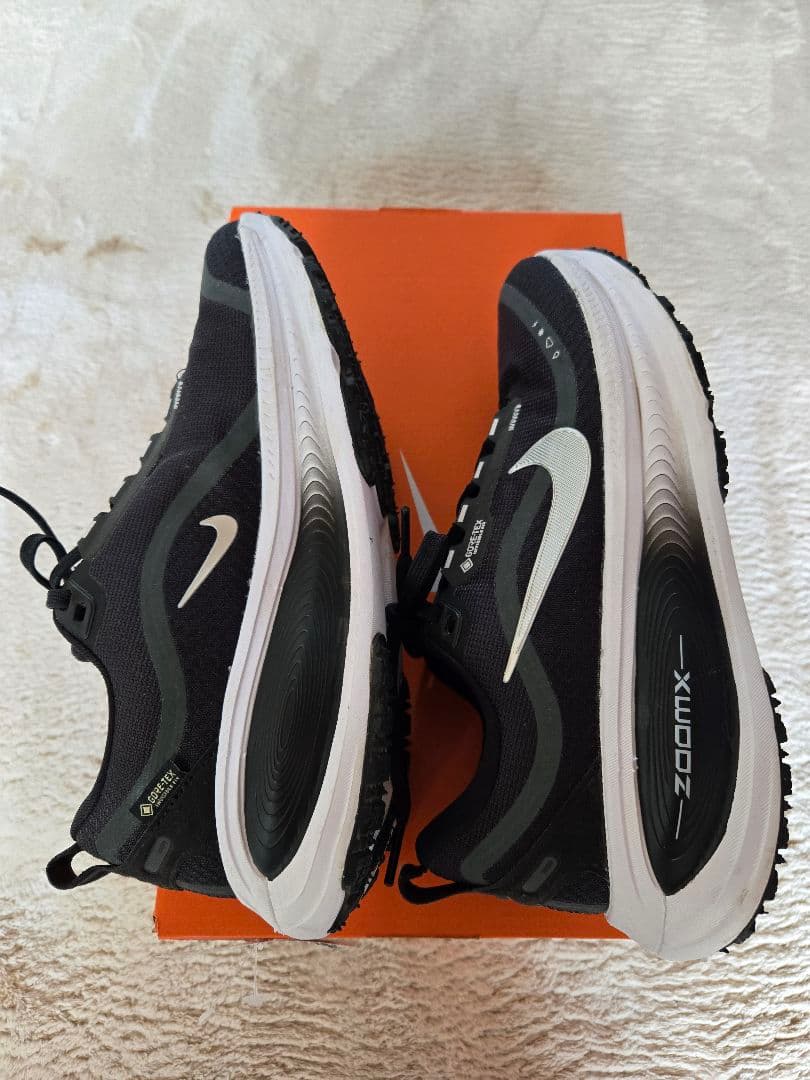 W Nike VOMERO 18 GTX ブラック 24cm